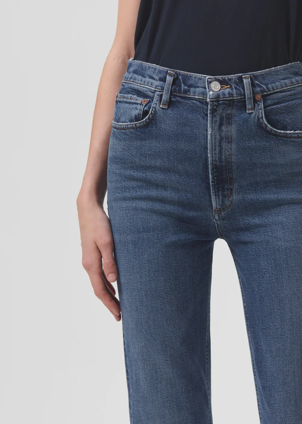 AGOLDE Stovepipe Jeans in Captivate Blue - Image 3