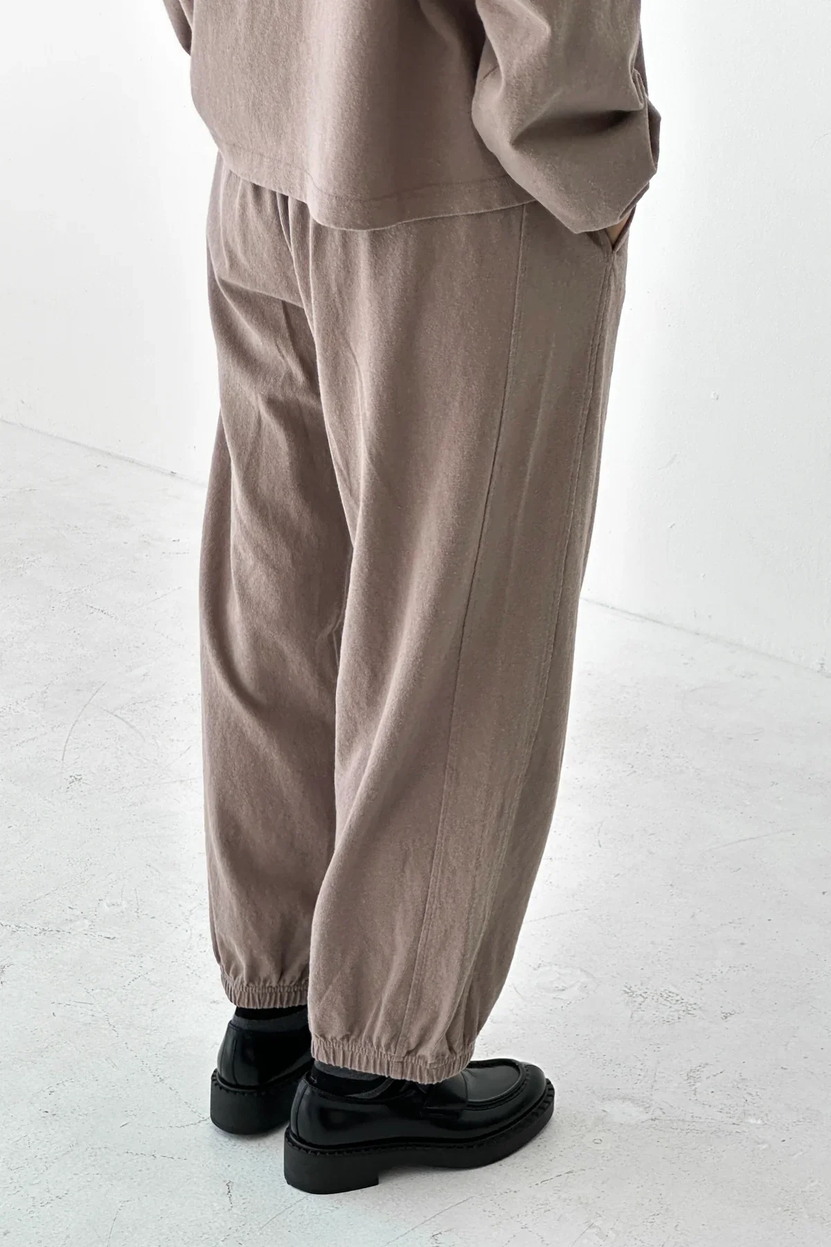 Balloon Pants in Mushroom - Image 2