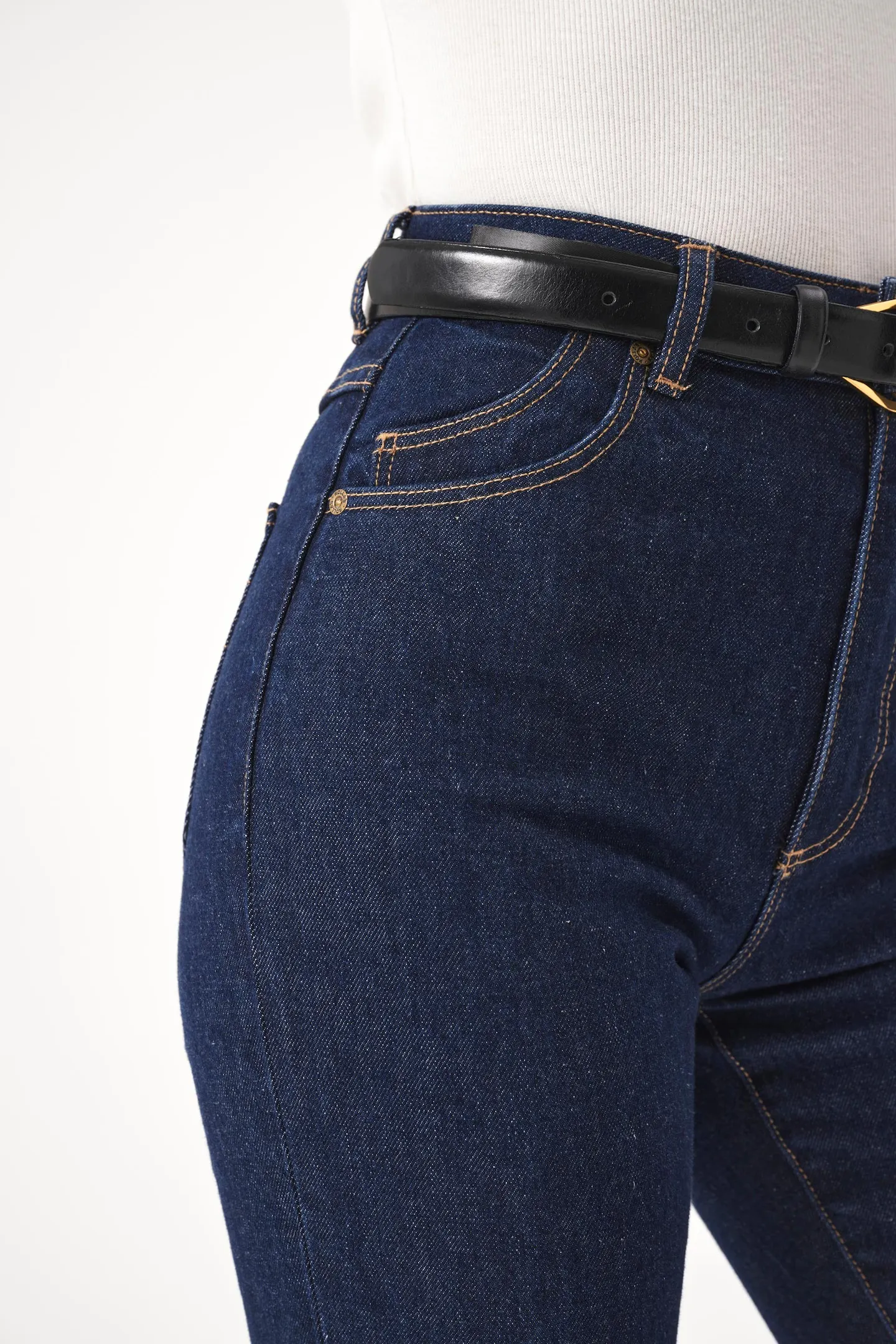 Dusters in Comfort Rinse Dark Blue - Image 6