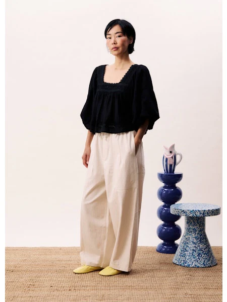 Fluvia Top in Black - Image 3