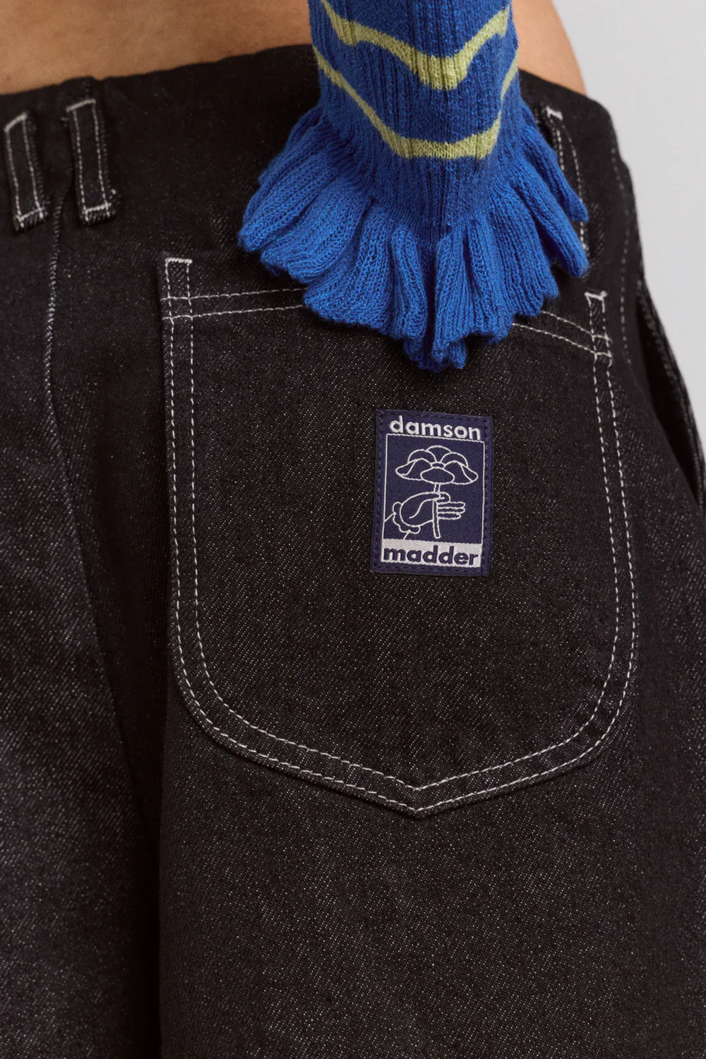 Loose Fit Pascal Jeans - Black Wash - Image 4