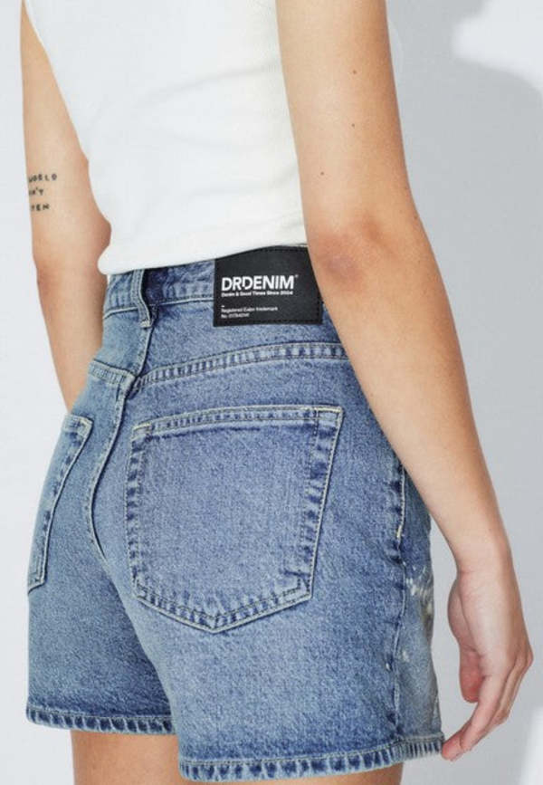 Nora Denim Shorts in Bay Sky Dirty - Image 3