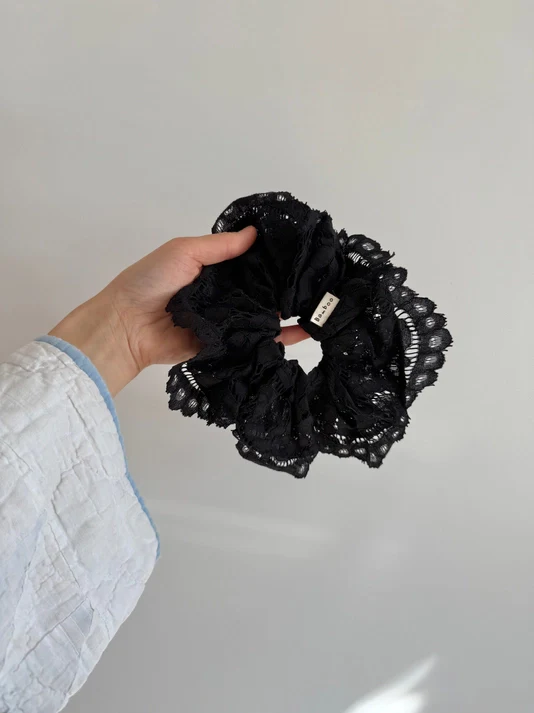 Oversized Lace Scrunchie in Black Flower