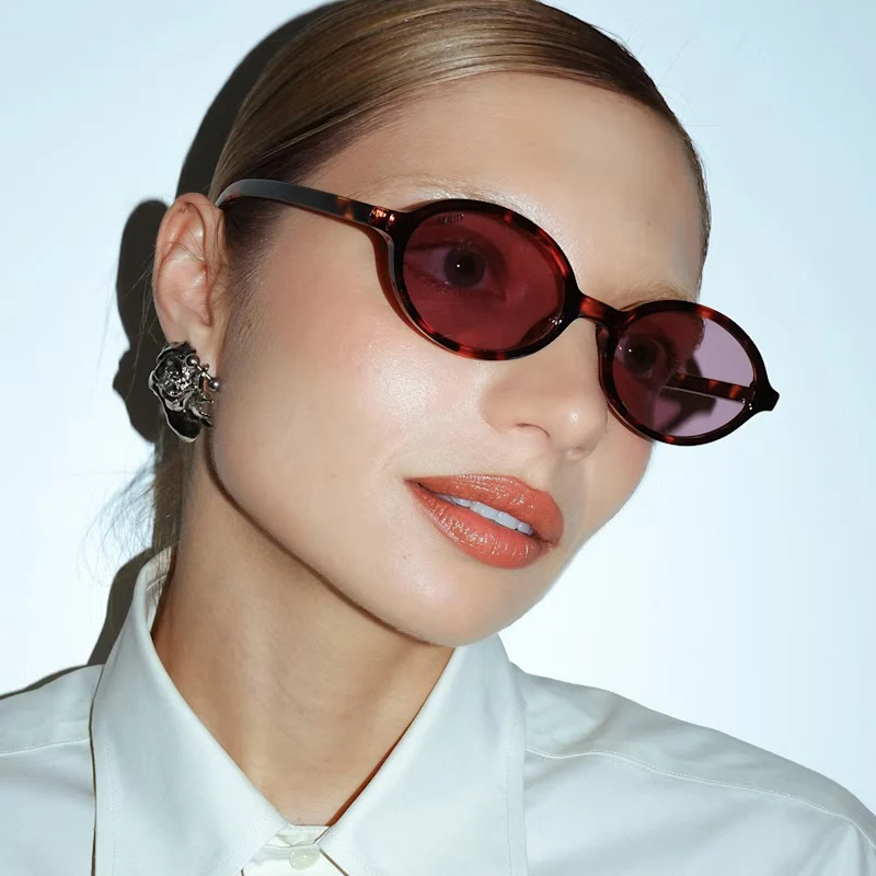 The Bessette Sunglasses in Lilac Turtle - Image 2